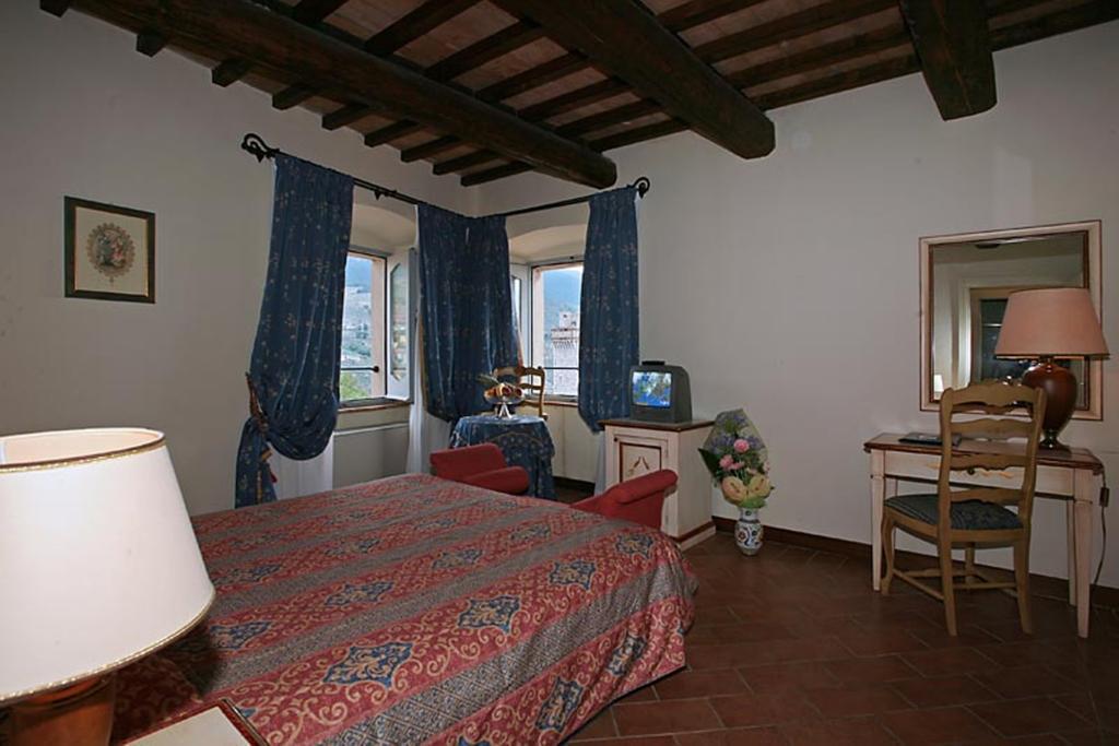 Antica Dimora Alla Rocca เตรวี ภายนอก รูปภาพ