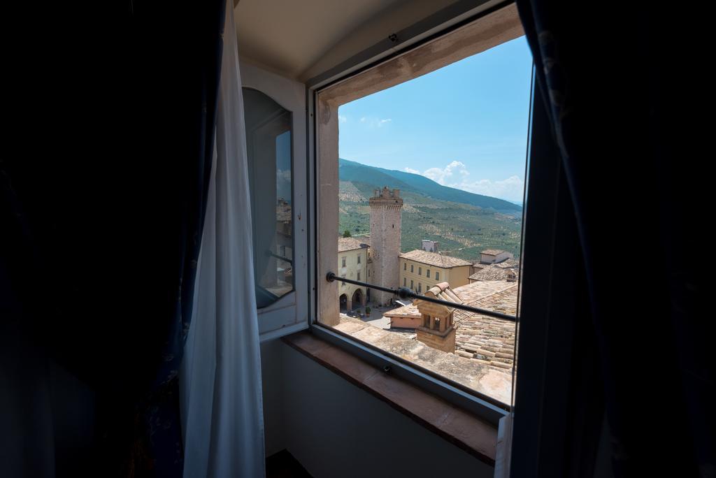 Antica Dimora Alla Rocca เตรวี ภายนอก รูปภาพ