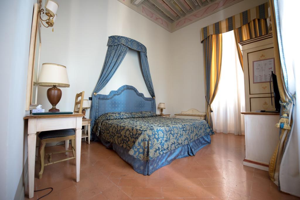Antica Dimora Alla Rocca เตรวี ภายนอก รูปภาพ