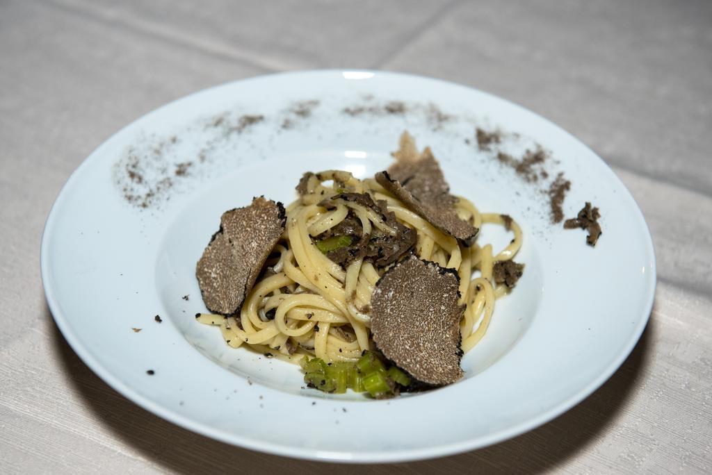 Antica Dimora Alla Rocca เตรวี ภายนอก รูปภาพ